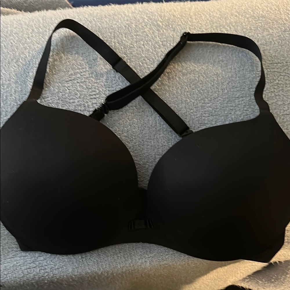 Victoria's Secret Black Contoured Bra w interchangeable strap